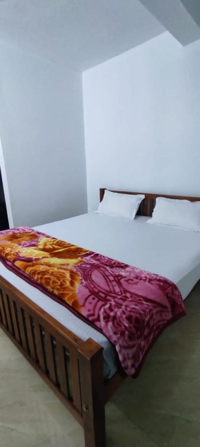 Suryanelli Beniel Homestay מראה חיצוני תמונה